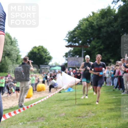 16.06.2024 - 26. Vierlanden-Triathlon Lena Gebhardt http://msf.ph/oto/6304636 16.06.2024 11:18:13 Schwimmen 479, 511, 523, 566, 583, 589, 595, 615, 616, 619, 631, 479, 511, 523, 566, 583, 589, 595, 615, 616, 619, 631 meine-sportfotos.de