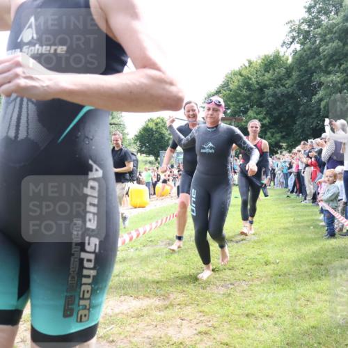 16.06.2024 - 26. Vierlanden-Triathlon Lena Gebhardt http://msf.ph/oto/6304678 16.06.2024 11:18:17 Schwimmen 475, 479, 511, 523, 566, 583, 592, 595, 615, 616, 619, 631, 475, 479, 511, 523, 566, 583, 592, 595, 615, 616, 619, 631 meine-sportfotos.de