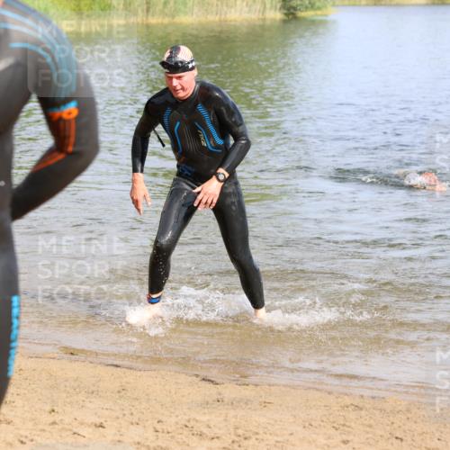 16.06.2024 - 26. Vierlanden-Triathlon Strokosch-Dieckow http://msf.ph/oto/6304742 16.06.2024 09:46:44 Schwimmen 89, 115, 138, 89, 115, 138 meine-sportfotos.de