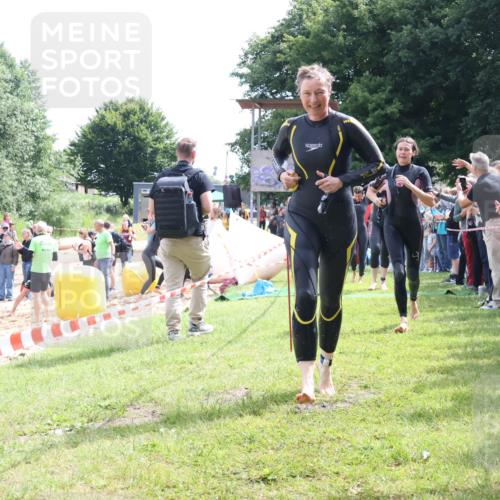 16.06.2024 - 26. Vierlanden-Triathlon Lena Gebhardt http://msf.ph/oto/6304757 16.06.2024 11:18:26 Schwimmen 475, 481, 562, 566, 585, 592, 595, 619, 629, 631, 475, 481, 562, 566, 585, 592, 595, 619, 629, 631 meine-sportfotos.de