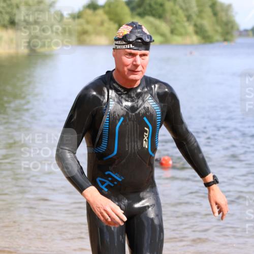 16.06.2024 - 26. Vierlanden-Triathlon Strokosch-Dieckow http://msf.ph/oto/6304791 16.06.2024 09:46:48 Schwimmen 115, 125, 131, 138, 158, 115, 125, 131, 138, 158 meine-sportfotos.de