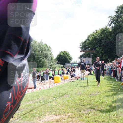 16.06.2024 - 26. Vierlanden-Triathlon Lena Gebhardt http://msf.ph/oto/6304821 16.06.2024 11:18:31 Schwimmen 475, 481, 486, 493, 562, 582, 585, 592, 619, 629, 631, 475, 481, 486, 493, 562, 582, 585, 592, 619, 629, 631 meine-sportfotos.de
