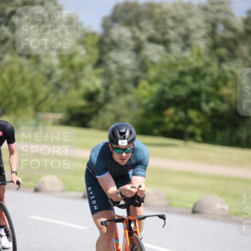 16.06.2024 - 26. Vierlanden-Triathlon Jannik Wohlers http://msf.ph/oto/6304824 16.06.2024 11:40:36 Radfahren 8, 39, 120, 170, 190, 322, 392 meine-sportfotos.de