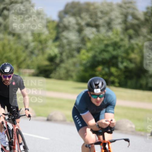 16.06.2024 - 26. Vierlanden-Triathlon Jannik Wohlers http://msf.ph/oto/6304837 16.06.2024 11:40:36 Radfahren 8, 39, 120, 170, 190, 322, 392 meine-sportfotos.de