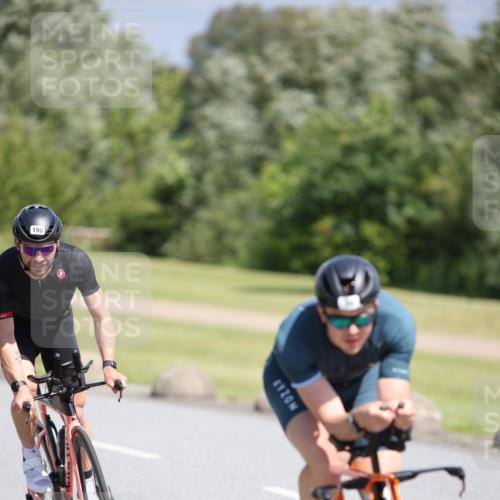 16.06.2024 - 26. Vierlanden-Triathlon Jannik Wohlers http://msf.ph/oto/6304857 16.06.2024 11:40:36 Radfahren 8, 39, 120, 170, 190, 322, 392 meine-sportfotos.de