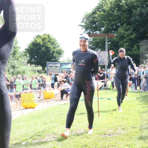 16.06.2024 - 26. Vierlanden-Triathlon Lena Gebhardt http://msf.ph/oto/6304858 16.06.2024 11:18:35 Schwimmen 475, 481, 486, 490, 493, 562, 582, 585, 592, 629, 475, 481, 486, 490, 493, 562, 582, 585, 592, 629 meine-sportfotos.de