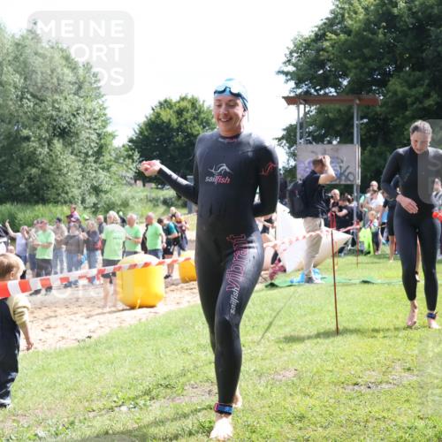 16.06.2024 - 26. Vierlanden-Triathlon Lena Gebhardt http://msf.ph/oto/6304866 16.06.2024 11:18:36 Schwimmen 475, 481, 486, 490, 491, 493, 562, 582, 585, 629, 475, 481, 486, 490, 491, 493, 562, 582, 585, 629 meine-sportfotos.de