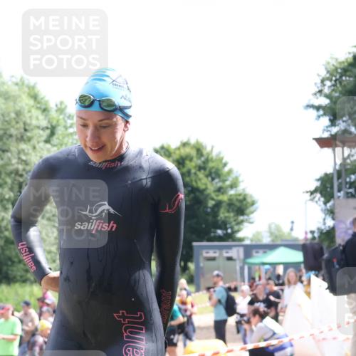 16.06.2024 - 26. Vierlanden-Triathlon Lena Gebhardt http://msf.ph/oto/6304872 16.06.2024 11:18:36 Schwimmen 475, 481, 486, 490, 491, 493, 562, 582, 585, 629, 475, 481, 486, 490, 491, 493, 562, 582, 585, 629 meine-sportfotos.de