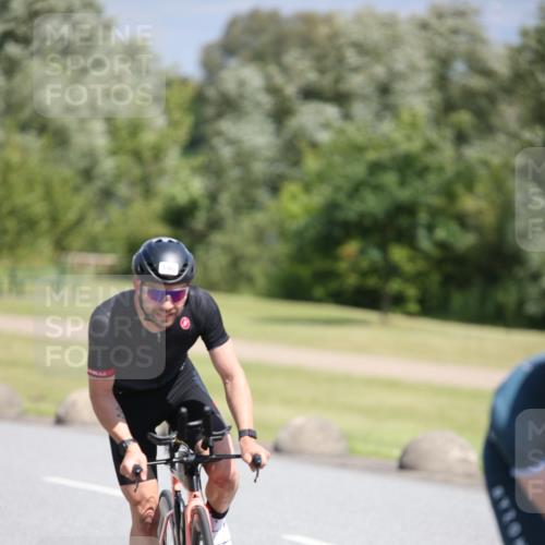 16.06.2024 - 26. Vierlanden-Triathlon Jannik Wohlers http://msf.ph/oto/6304873 16.06.2024 11:40:36 Radfahren 8, 39, 120, 170, 190, 322, 392 meine-sportfotos.de