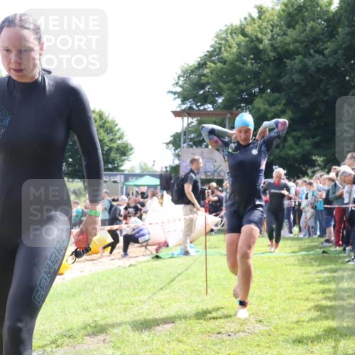 16.06.2024 - 26. Vierlanden-Triathlon Lena Gebhardt http://msf.ph/oto/6304902 16.06.2024 11:18:39 Schwimmen 481, 486, 490, 491, 493, 562, 576, 582, 585, 629, 481, 486, 490, 491, 493, 562, 576, 582, 585, 629 meine-sportfotos.de