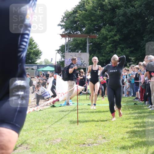 16.06.2024 - 26. Vierlanden-Triathlon Lena Gebhardt http://msf.ph/oto/6304930 16.06.2024 11:18:41 Schwimmen 481, 486, 490, 491, 493, 562, 576, 582, 585, 618, 633, 481, 486, 490, 491, 493, 562, 576, 582, 585, 618, 633 meine-sportfotos.de