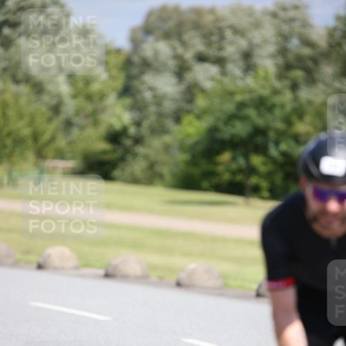 16.06.2024 - 26. Vierlanden-Triathlon Jannik Wohlers http://msf.ph/oto/6304967 16.06.2024 11:40:37 Radfahren 8, 39, 120, 170, 190, 322, 392, 472 meine-sportfotos.de