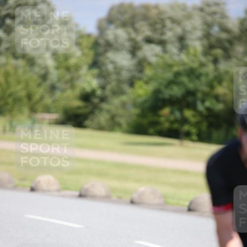 16.06.2024 - 26. Vierlanden-Triathlon Jannik Wohlers http://msf.ph/oto/6304972 16.06.2024 11:40:37 Radfahren 8, 39, 120, 170, 190, 322, 392, 472 meine-sportfotos.de