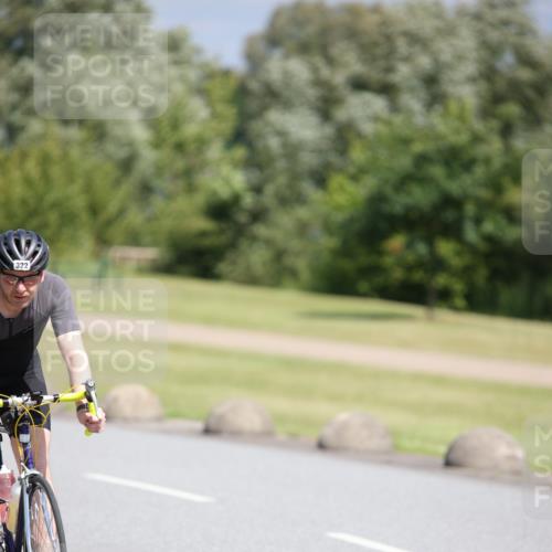 16.06.2024 - 26. Vierlanden-Triathlon Jannik Wohlers http://msf.ph/oto/6304995 16.06.2024 11:40:37 Radfahren 8, 39, 120, 170, 190, 322, 392, 472 meine-sportfotos.de