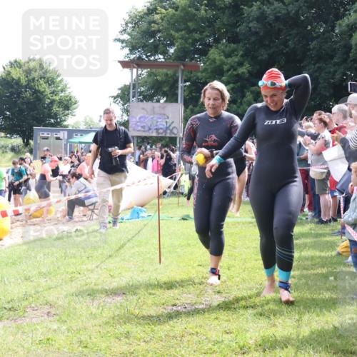 16.06.2024 - 26. Vierlanden-Triathlon Lena Gebhardt http://msf.ph/oto/6305010 16.06.2024 11:18:49 Schwimmen 486, 490, 491, 493, 529, 565, 576, 598, 618, 633, 486, 490, 491, 493, 529, 565, 576, 598, 618, 633 meine-sportfotos.de