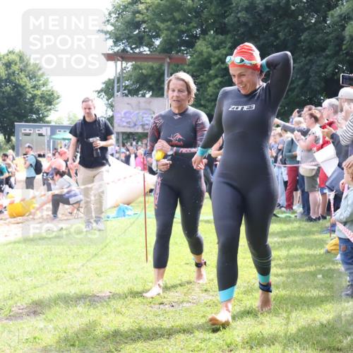 16.06.2024 - 26. Vierlanden-Triathlon Lena Gebhardt http://msf.ph/oto/6305013 16.06.2024 11:18:49 Schwimmen 486, 490, 491, 493, 529, 565, 576, 598, 618, 633, 486, 490, 491, 493, 529, 565, 576, 598, 618, 633 meine-sportfotos.de