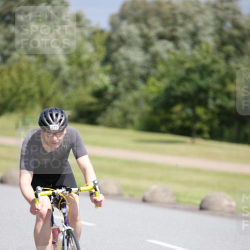 16.06.2024 - 26. Vierlanden-Triathlon Jannik Wohlers http://msf.ph/oto/6305015 16.06.2024 11:40:38 Radfahren 8, 39, 120, 170, 190, 231, 322, 392, 472 meine-sportfotos.de