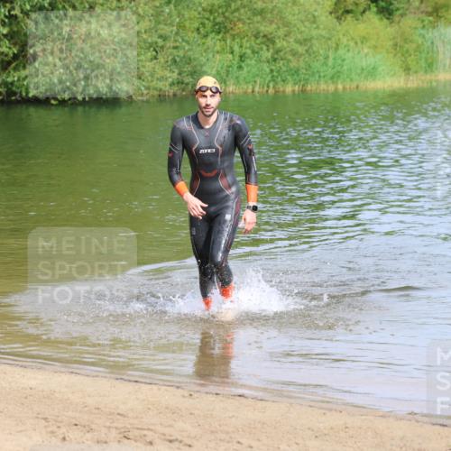 16.06.2024 - 26. Vierlanden-Triathlon Strokosch-Dieckow http://msf.ph/oto/6305016 16.06.2024 09:47:38 Schwimmen  meine-sportfotos.de