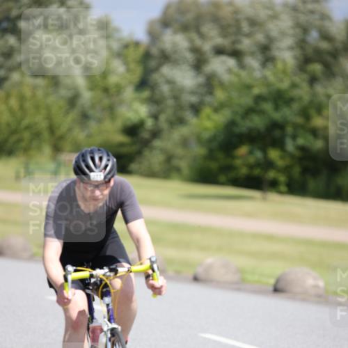 16.06.2024 - 26. Vierlanden-Triathlon Jannik Wohlers http://msf.ph/oto/6305023 16.06.2024 11:40:38 Radfahren 8, 39, 120, 170, 190, 231, 322, 392, 472 meine-sportfotos.de