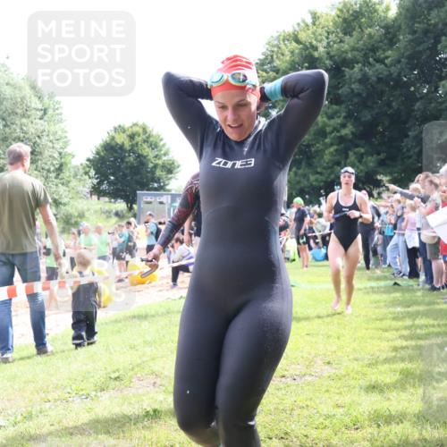 16.06.2024 - 26. Vierlanden-Triathlon Lena Gebhardt http://msf.ph/oto/6305025 16.06.2024 11:18:50 Schwimmen 486, 490, 491, 493, 529, 565, 576, 598, 618, 633, 486, 490, 491, 493, 529, 565, 576, 598, 618, 633 meine-sportfotos.de
