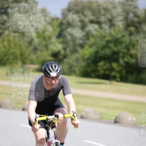 16.06.2024 - 26. Vierlanden-Triathlon Jannik Wohlers http://msf.ph/oto/6305030 16.06.2024 11:40:38 Radfahren 8, 39, 120, 170, 190, 231, 322, 392, 472 meine-sportfotos.de