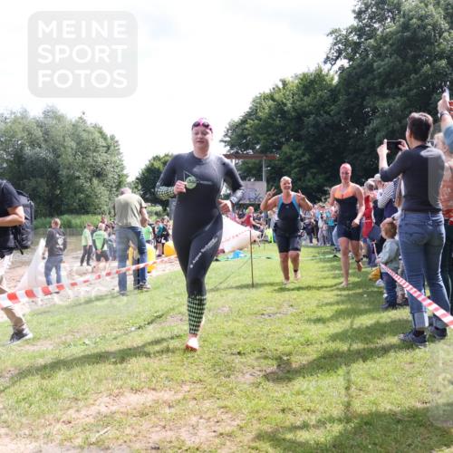 16.06.2024 - 26. Vierlanden-Triathlon Lena Gebhardt http://msf.ph/oto/6305061 16.06.2024 11:18:56 Schwimmen 491, 529, 565, 576, 598, 618, 633, 491, 529, 565, 576, 598, 618, 633 meine-sportfotos.de
