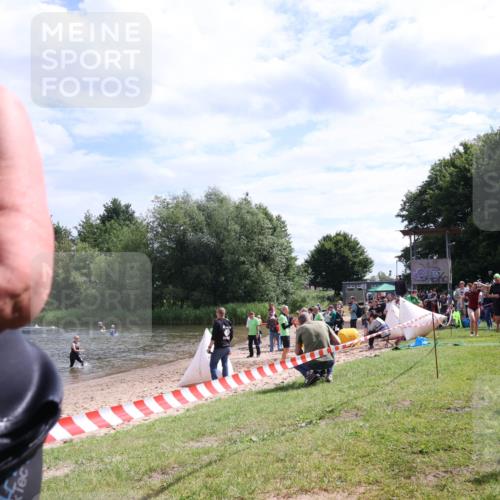 16.06.2024 - 26. Vierlanden-Triathlon Lena Gebhardt http://msf.ph/oto/6305090 16.06.2024 11:18:59 Schwimmen 529, 565, 598, 612, 618, 633, 529, 565, 598, 612, 618, 633 meine-sportfotos.de