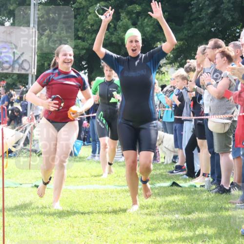 16.06.2024 - 26. Vierlanden-Triathlon Lena Gebhardt http://msf.ph/oto/6305096 16.06.2024 11:19:02 Schwimmen 529, 565, 578, 598, 612, 630, 529, 565, 578, 598, 612, 630 meine-sportfotos.de