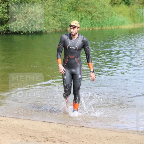 16.06.2024 - 26. Vierlanden-Triathlon Strokosch-Dieckow http://msf.ph/oto/6305107 16.06.2024 09:47:39 Schwimmen  meine-sportfotos.de