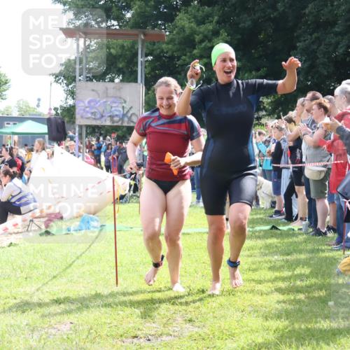 16.06.2024 - 26. Vierlanden-Triathlon Lena Gebhardt http://msf.ph/oto/6305112 16.06.2024 11:19:04 Schwimmen 529, 557, 565, 578, 598, 612, 630, 529, 557, 565, 578, 598, 612, 630 meine-sportfotos.de