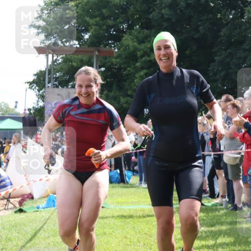 16.06.2024 - 26. Vierlanden-Triathlon Lena Gebhardt http://msf.ph/oto/6305123 16.06.2024 11:19:04 Schwimmen 529, 557, 565, 578, 598, 612, 630, 529, 557, 565, 578, 598, 612, 630 meine-sportfotos.de