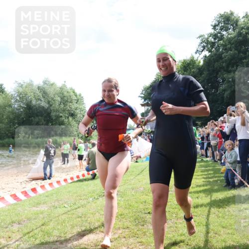 16.06.2024 - 26. Vierlanden-Triathlon Lena Gebhardt http://msf.ph/oto/6305133 16.06.2024 11:19:05 Schwimmen 529, 557, 565, 578, 598, 612, 630, 529, 557, 565, 578, 598, 612, 630 meine-sportfotos.de