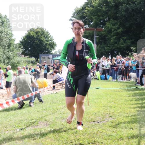 16.06.2024 - 26. Vierlanden-Triathlon Lena Gebhardt http://msf.ph/oto/6305146 16.06.2024 11:19:08 Schwimmen 557, 578, 598, 612, 630, 557, 578, 598, 612, 630 meine-sportfotos.de