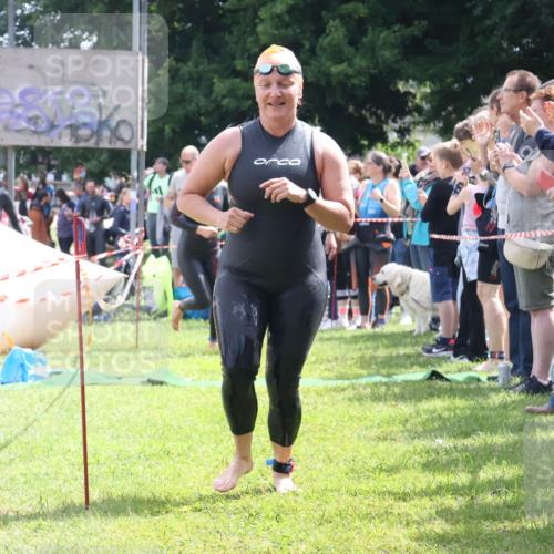 16.06.2024 - 26. Vierlanden-Triathlon Lena Gebhardt http://msf.ph/oto/6305168 16.06.2024 11:19:14 Schwimmen 557, 578, 612, 630, 557, 578, 612, 630 meine-sportfotos.de