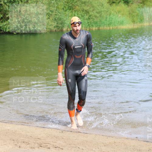 16.06.2024 - 26. Vierlanden-Triathlon Strokosch-Dieckow http://msf.ph/oto/6305179 16.06.2024 09:47:40 Schwimmen 98, 98 meine-sportfotos.de