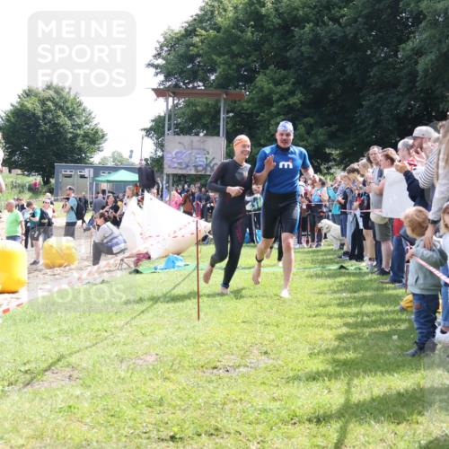 16.06.2024 - 26. Vierlanden-Triathlon Lena Gebhardt http://msf.ph/oto/6305200 16.06.2024 11:19:17 Schwimmen 557, 578, 612, 630, 557, 578, 612, 630 meine-sportfotos.de