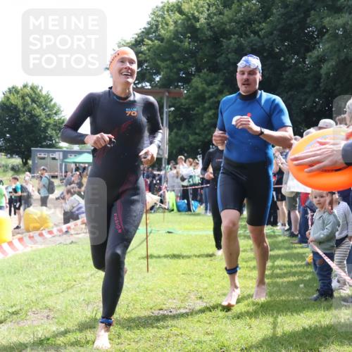 16.06.2024 - 26. Vierlanden-Triathlon Lena Gebhardt http://msf.ph/oto/6305218 16.06.2024 11:19:19 Schwimmen 533, 557, 578, 630, 533, 557, 578, 630 meine-sportfotos.de