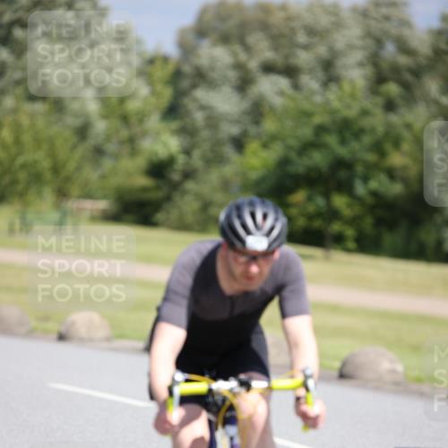 16.06.2024 - 26. Vierlanden-Triathlon Jannik Wohlers http://msf.ph/oto/6305256 16.06.2024 11:40:38 Radfahren 8, 39, 120, 170, 190, 231, 322, 392, 472 meine-sportfotos.de