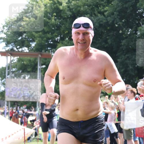 16.06.2024 - 26. Vierlanden-Triathlon Lena Gebhardt http://msf.ph/oto/6305305 16.06.2024 11:19:39 Schwimmen 480, 527, 533, 536, 638, 643, 644, 480, 527, 533, 536, 638, 643, 644 meine-sportfotos.de