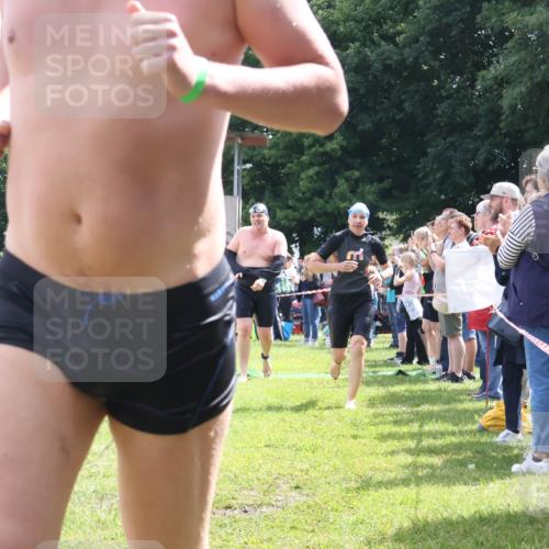 16.06.2024 - 26. Vierlanden-Triathlon Lena Gebhardt http://msf.ph/oto/6305317 16.06.2024 11:19:40 Schwimmen 480, 527, 536, 638, 643, 644, 480, 527, 536, 638, 643, 644 meine-sportfotos.de