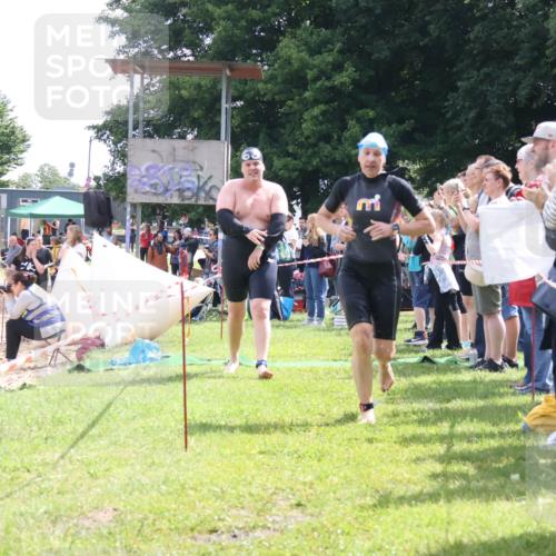 16.06.2024 - 26. Vierlanden-Triathlon Lena Gebhardt http://msf.ph/oto/6305320 16.06.2024 11:19:40 Schwimmen 480, 527, 536, 638, 643, 644, 480, 527, 536, 638, 643, 644 meine-sportfotos.de