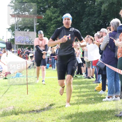 16.06.2024 - 26. Vierlanden-Triathlon Lena Gebhardt http://msf.ph/oto/6305329 16.06.2024 11:19:41 Schwimmen 480, 527, 536, 554, 638, 643, 644, 480, 527, 536, 554, 638, 643, 644 meine-sportfotos.de