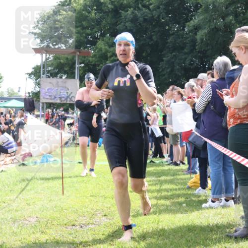 16.06.2024 - 26. Vierlanden-Triathlon Lena Gebhardt http://msf.ph/oto/6305334 16.06.2024 11:19:42 Schwimmen 480, 527, 536, 554, 638, 643, 644, 480, 527, 536, 554, 638, 643, 644 meine-sportfotos.de