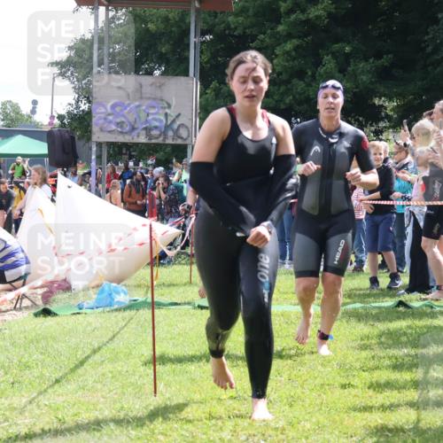 16.06.2024 - 26. Vierlanden-Triathlon Lena Gebhardt http://msf.ph/oto/6305378 16.06.2024 11:19:51 Schwimmen 498, 501, 517, 527, 536, 547, 554, 575, 588, 623, 632, 643, 498, 501, 517, 527, 536, 547, 554, 575, 588, 623, 632, 643 meine-sportfotos.de