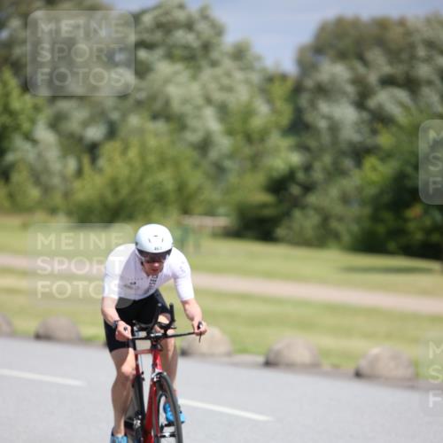 16.06.2024 - 26. Vierlanden-Triathlon Jannik Wohlers http://msf.ph/oto/6305400 16.06.2024 11:40:43 Radfahren 39, 120, 170, 190, 193, 231, 322, 358, 463, 472 meine-sportfotos.de