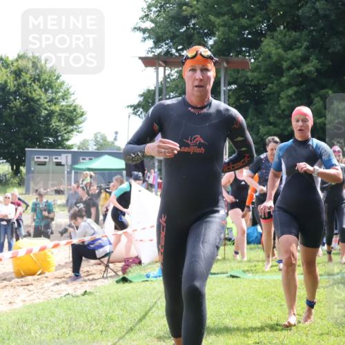 16.06.2024 - 26. Vierlanden-Triathlon Lena Gebhardt http://msf.ph/oto/6305501 16.06.2024 11:20:03 Schwimmen 444, 498, 501, 515, 517, 539, 547, 553, 572, 573, 575, 588, 623, 632, 444, 498, 501, 515, 517, 539, 547, 553, 572, 573, 575, 588, 623, 632 meine-sportfotos.de