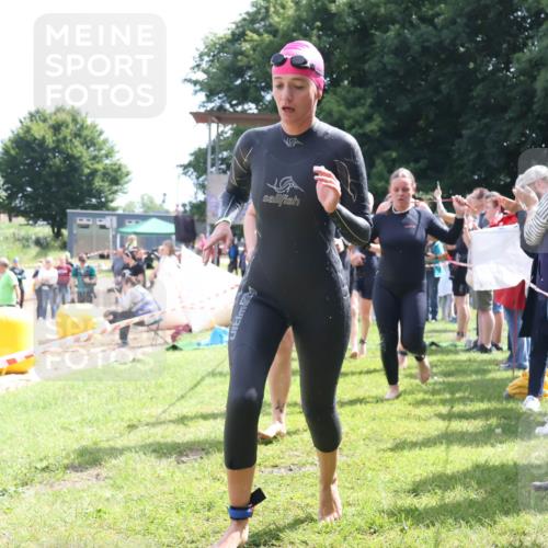 16.06.2024 - 26. Vierlanden-Triathlon Lena Gebhardt http://msf.ph/oto/6305550 16.06.2024 11:20:07 Schwimmen 444, 498, 515, 517, 539, 547, 553, 572, 573, 575, 588, 623, 632, 444, 498, 515, 517, 539, 547, 553, 572, 573, 575, 588, 623, 632 meine-sportfotos.de