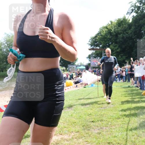 16.06.2024 - 26. Vierlanden-Triathlon Lena Gebhardt http://msf.ph/oto/6305617 16.06.2024 11:20:12 Schwimmen 444, 515, 539, 553, 561, 572, 573, 444, 515, 539, 553, 561, 572, 573 meine-sportfotos.de