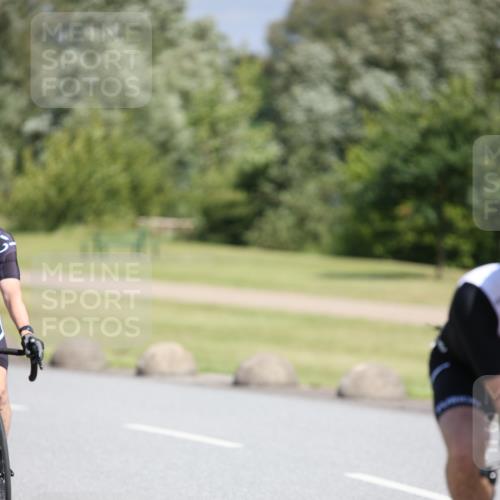 16.06.2024 - 26. Vierlanden-Triathlon Jannik Wohlers http://msf.ph/oto/6305631 16.06.2024 11:40:45 Radfahren 120, 149, 193, 231, 322, 358, 463, 472 meine-sportfotos.de
