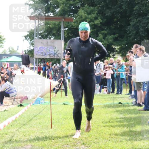16.06.2024 - 26. Vierlanden-Triathlon Lena Gebhardt http://msf.ph/oto/6305662 16.06.2024 11:20:21 Schwimmen 444, 524, 546, 551, 561, 444, 524, 546, 551, 561 meine-sportfotos.de